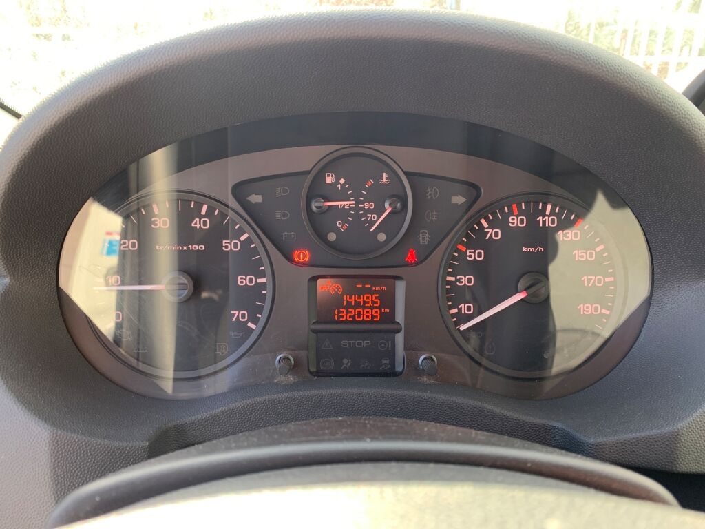 Citroen Jumpy 2015 Valkoinen