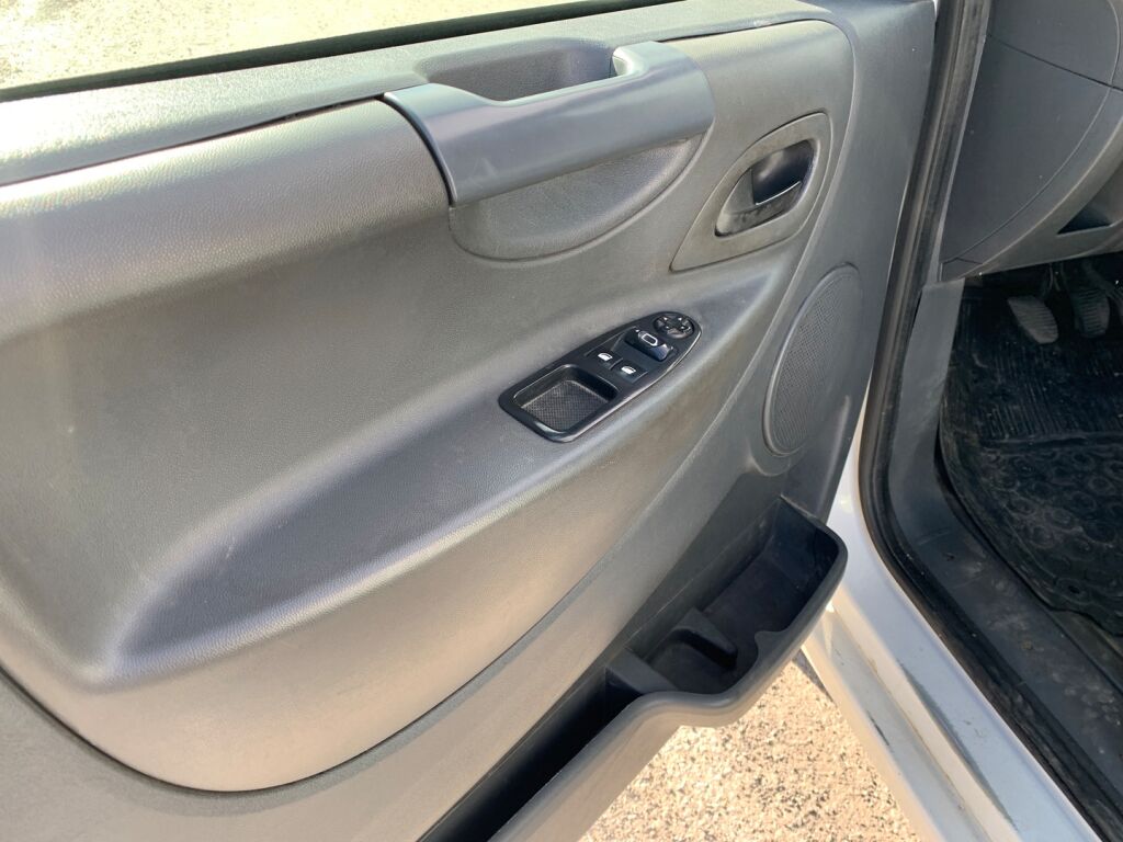 Citroen Jumpy 2015 Valkoinen