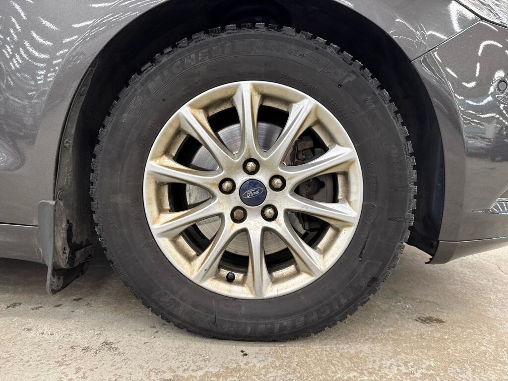 Ford Mondeo 2015 Harmaa