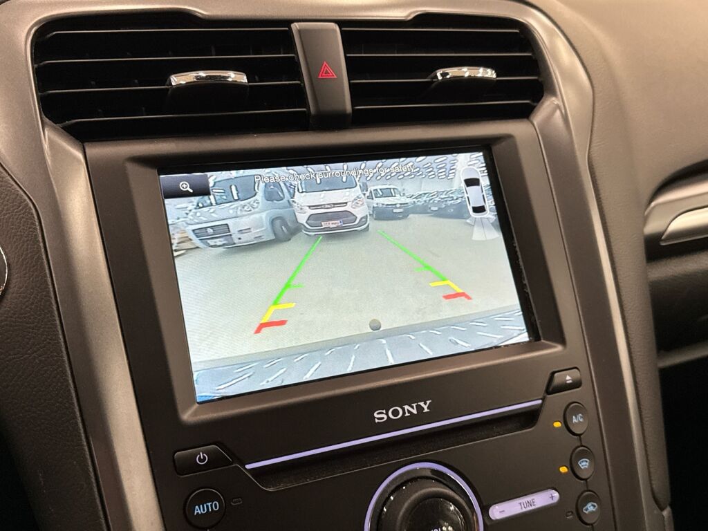 Ford Mondeo 2015 Harmaa