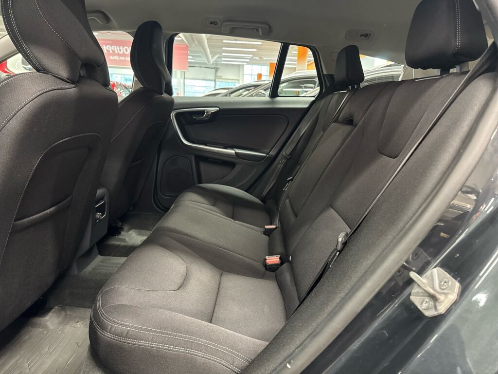 Volvo V60 2015 Harmaa