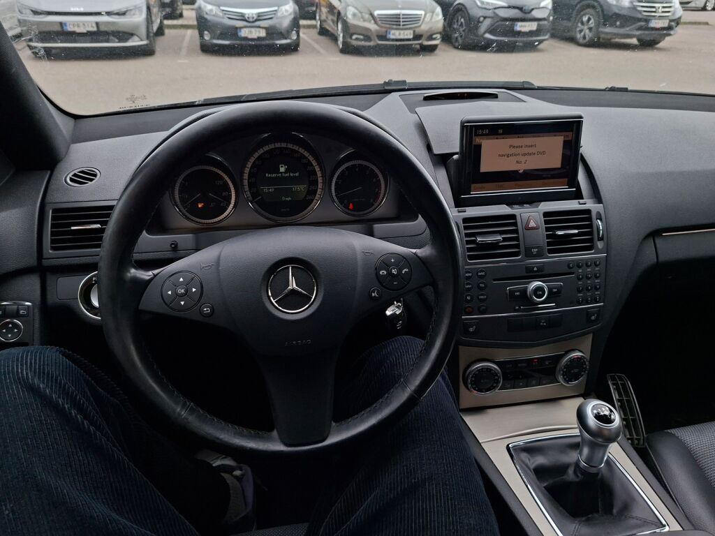 Mercedes-Benz C 2010 Musta