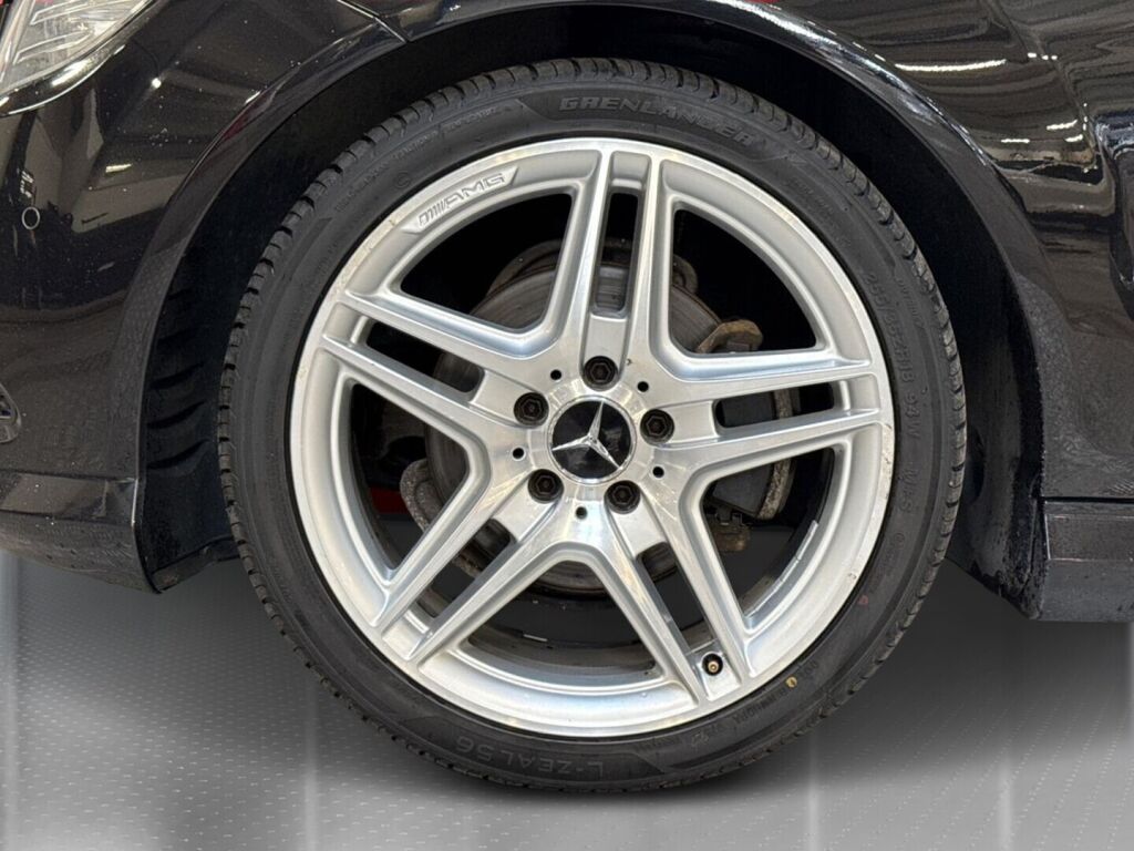 Mercedes-Benz C 2010 Musta