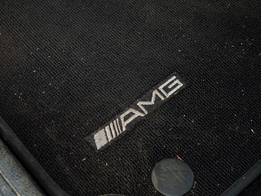 Mercedes-Benz C 2010 Musta