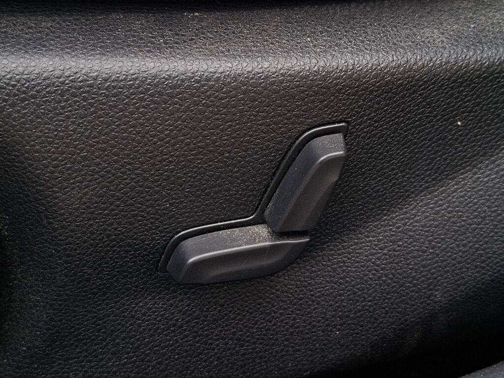 Mercedes-Benz C 2010 Musta