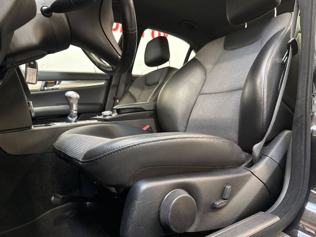 Mercedes-Benz C 2010 Musta