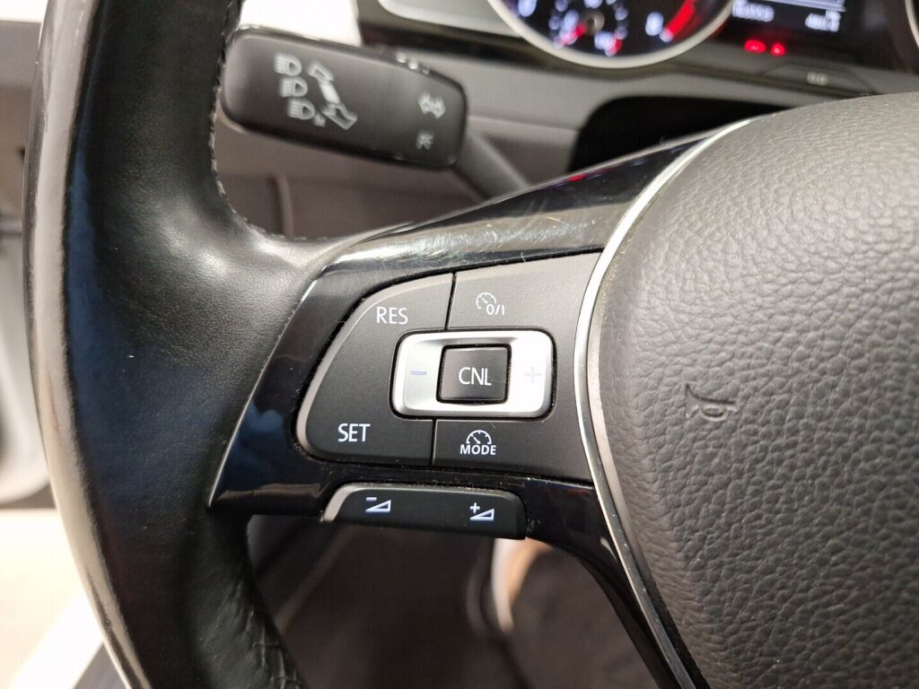 Volkswagen Passat 2015 Valkoinen