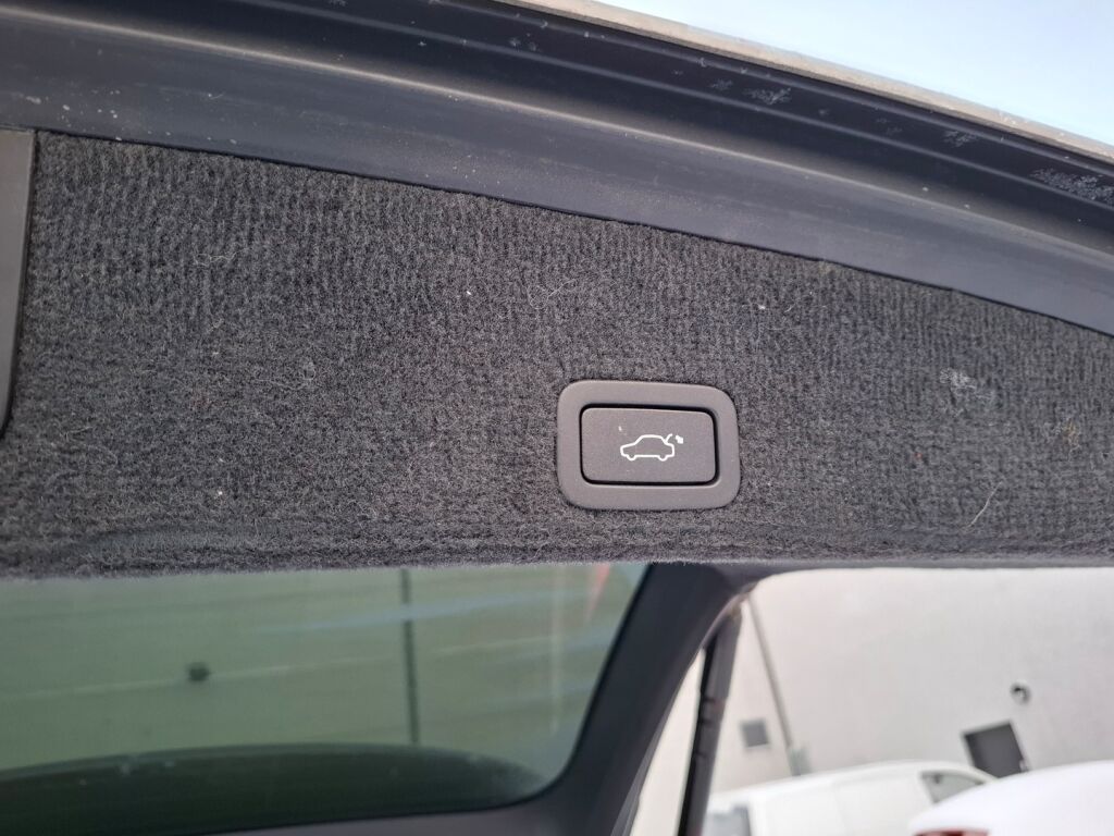 Volvo XC60 2015 Ruskea (beige)