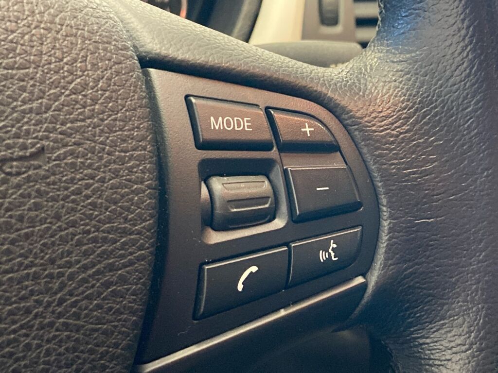 BMW 320 2015 Valkoinen