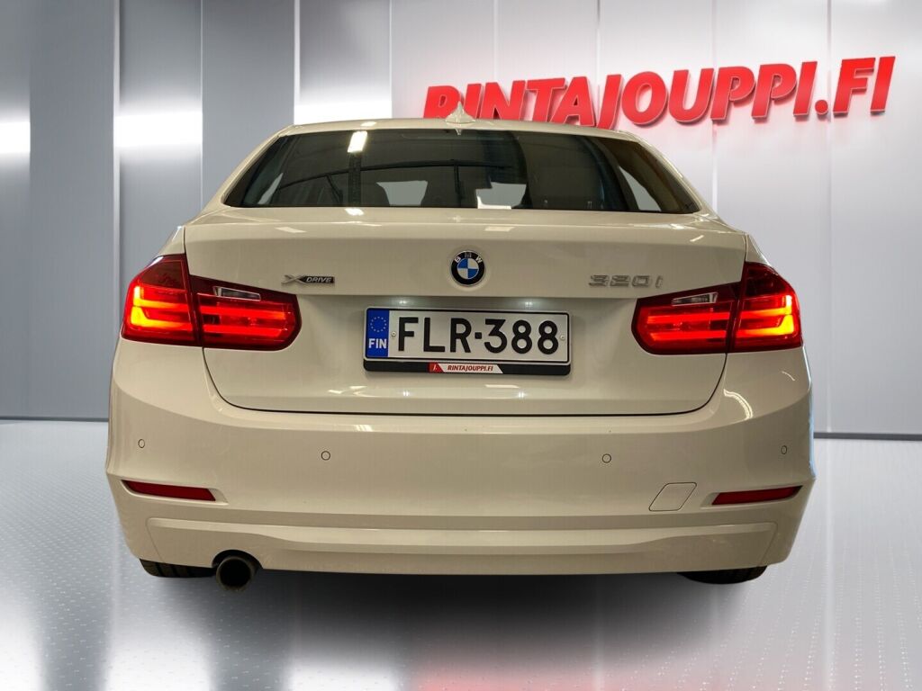 BMW 320 2015 Valkoinen