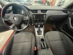 Skoda Octavia 2015 Punainen