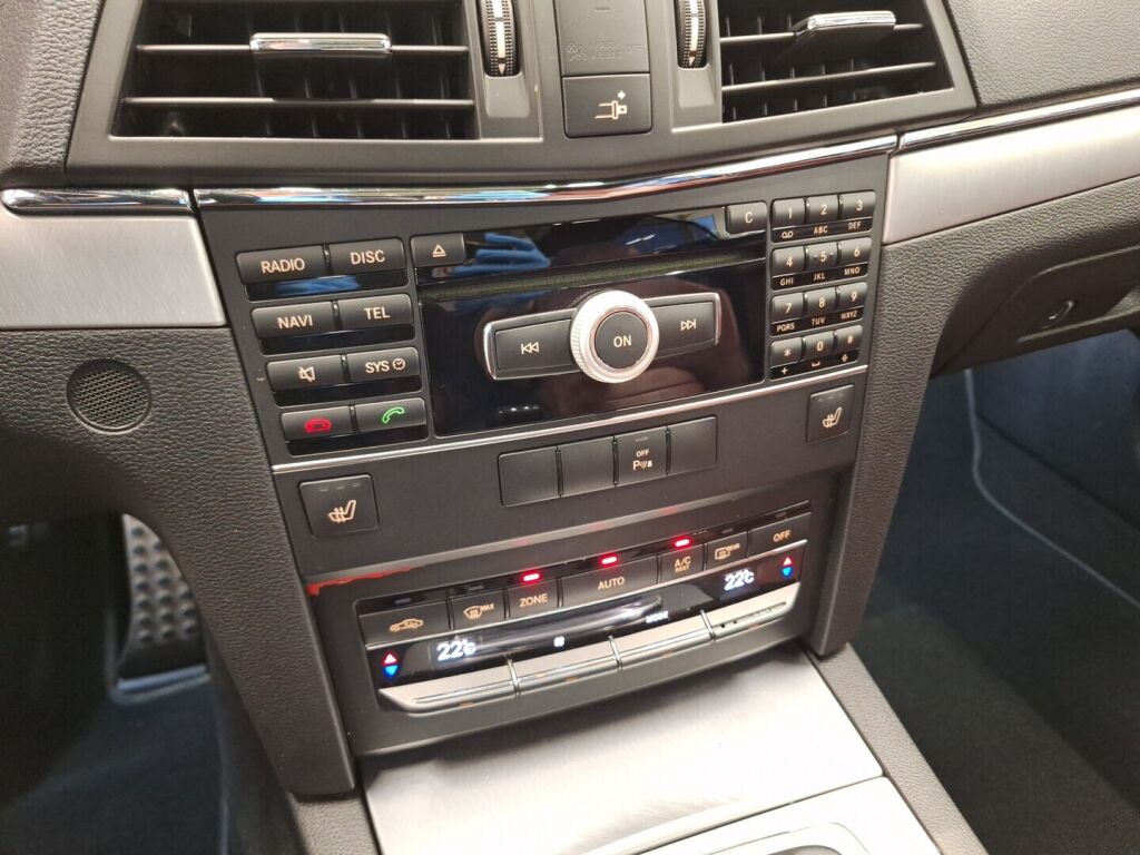 Mercedes-Benz E 2010 Valkoinen