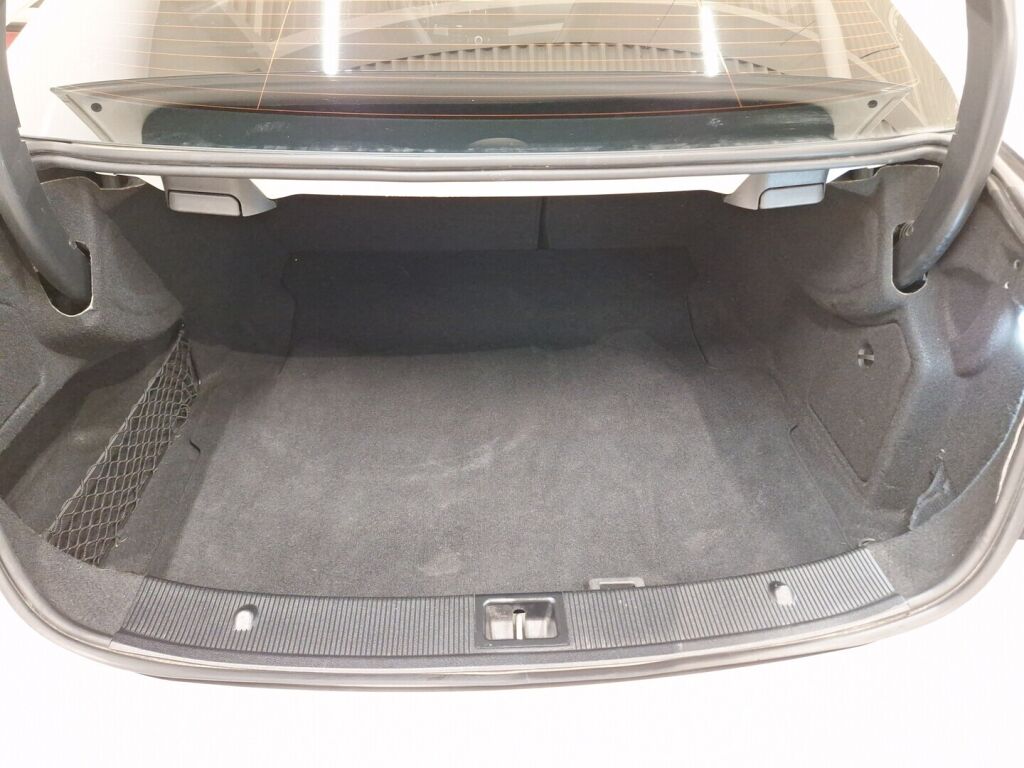 Mercedes-Benz E 2010 Valkoinen