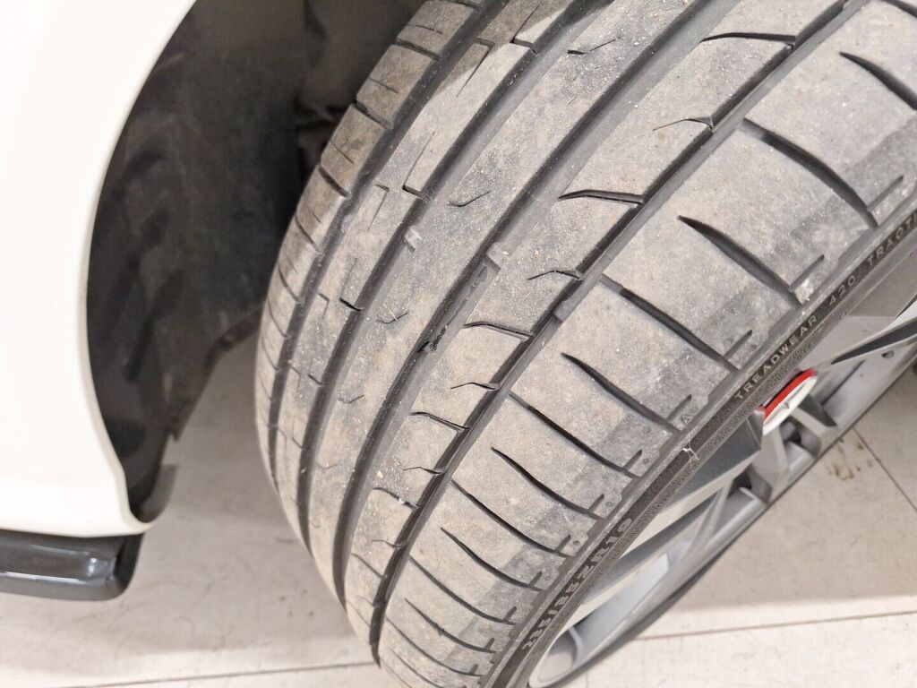 Mercedes-Benz E 2010 Valkoinen