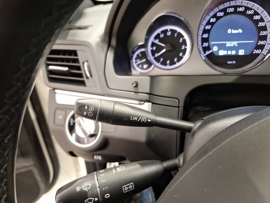 Mercedes-Benz E 2010 Valkoinen