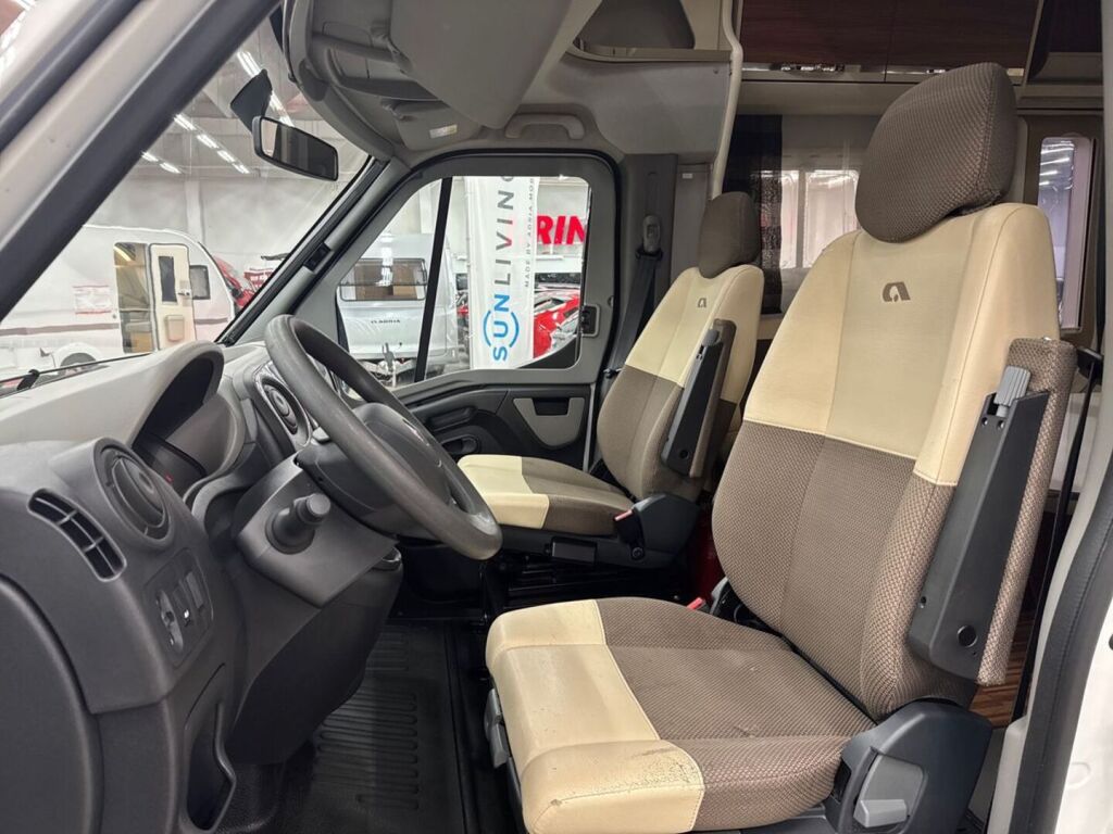 Adria Matrix Supreme 687 SL 2016 Valkoinen
