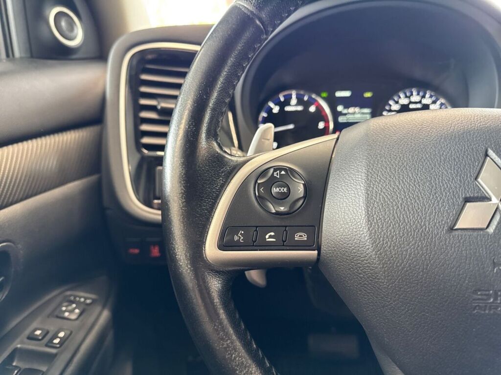 Mitsubishi Outlander 2015 Valkoinen
