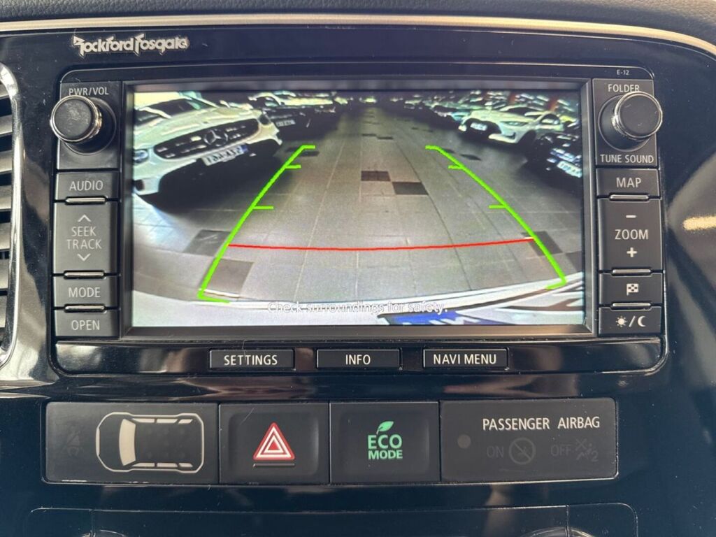Mitsubishi Outlander 2015 Valkoinen