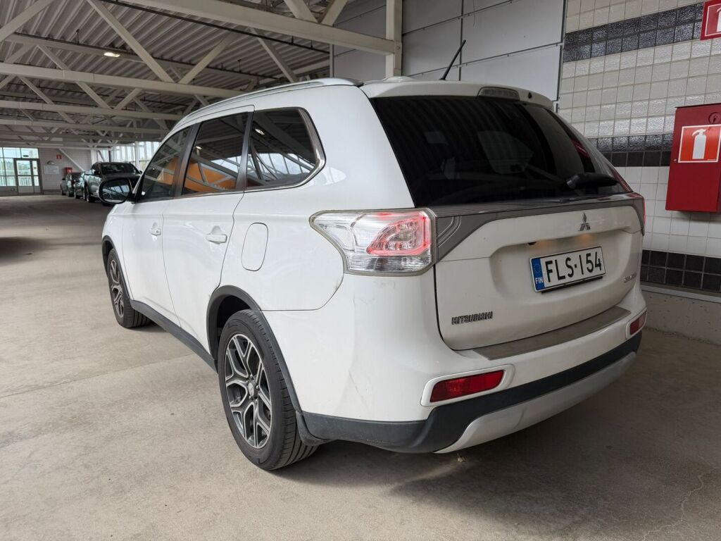 Mitsubishi Outlander 2015 Valkoinen