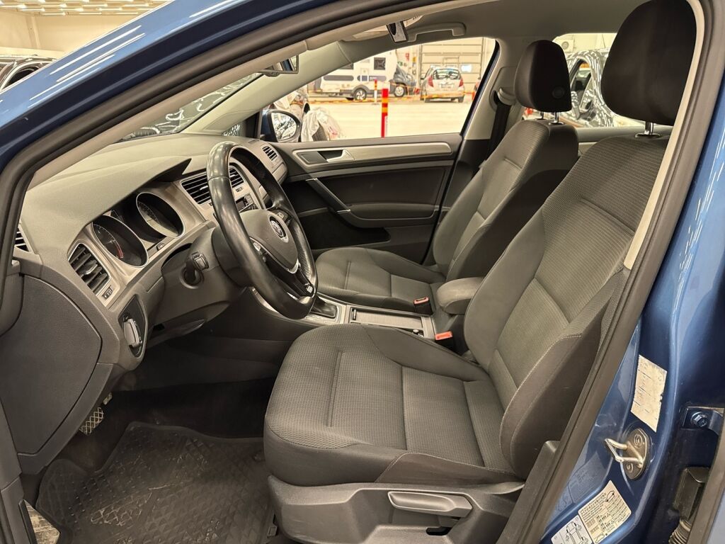 Volkswagen Golf 2015 Sininen