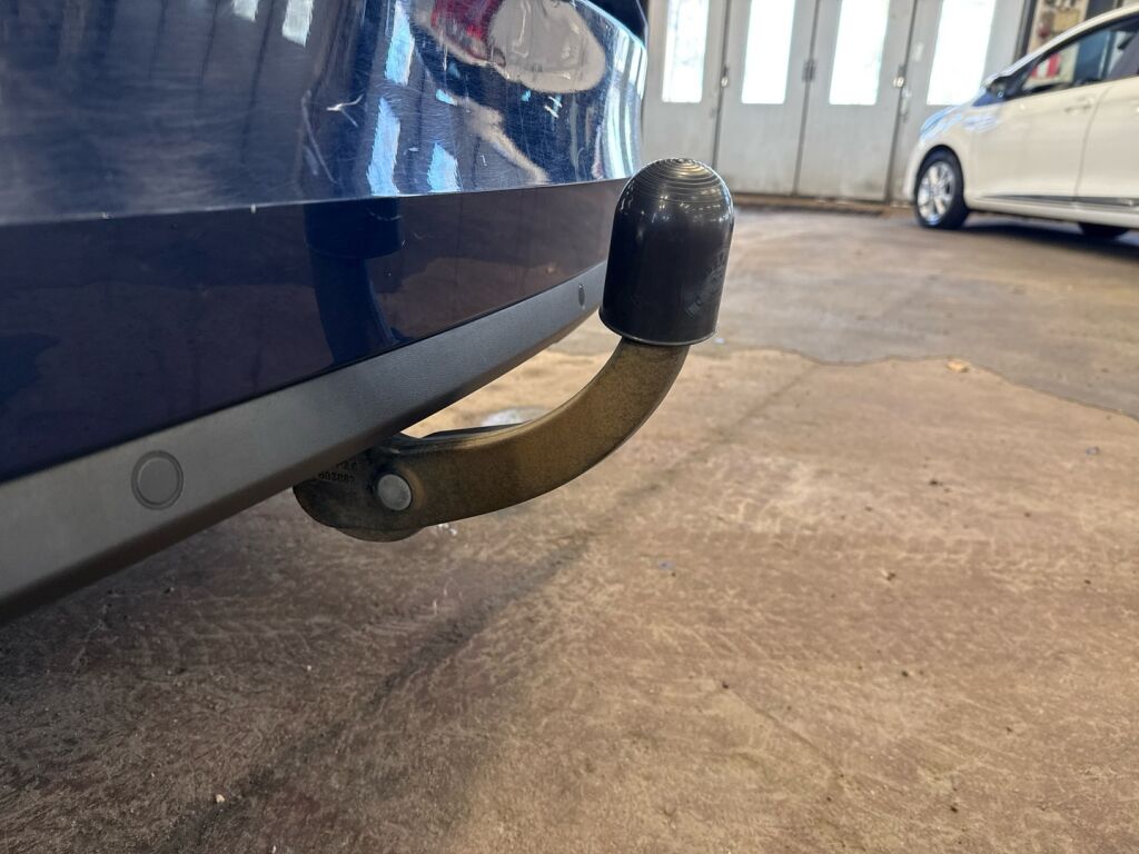 Skoda Octavia 2015 Sininen