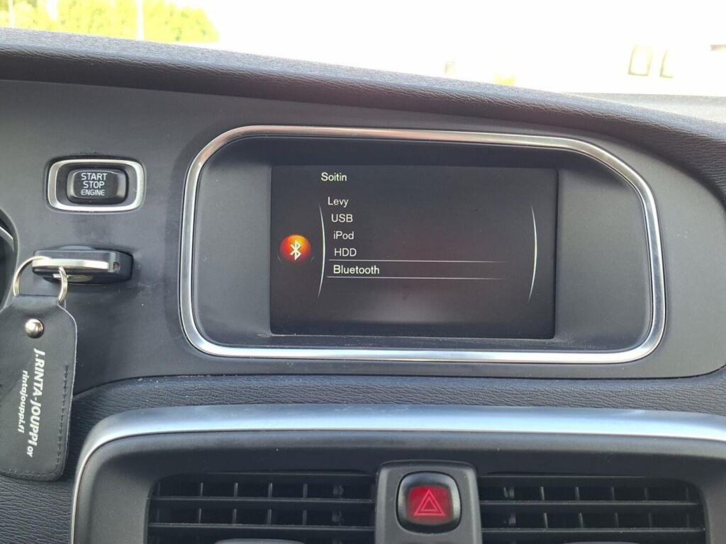 Volvo V40 Cross Country 2015 Valkoinen