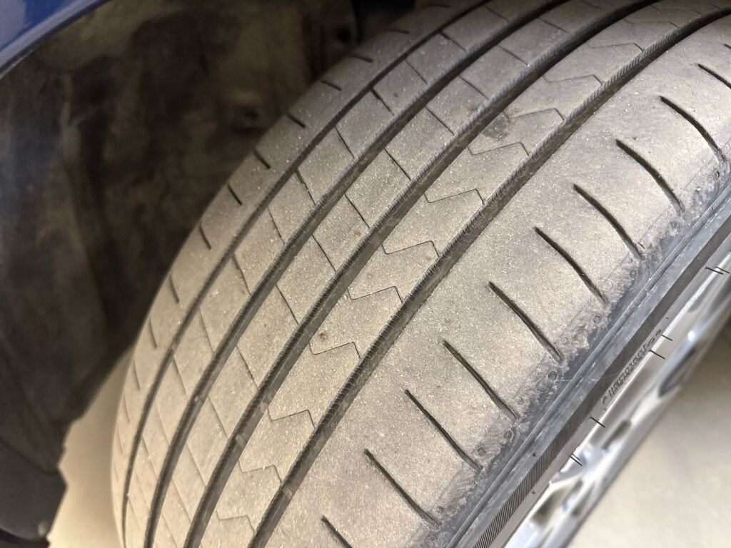 Volvo V60 2015 Sininen