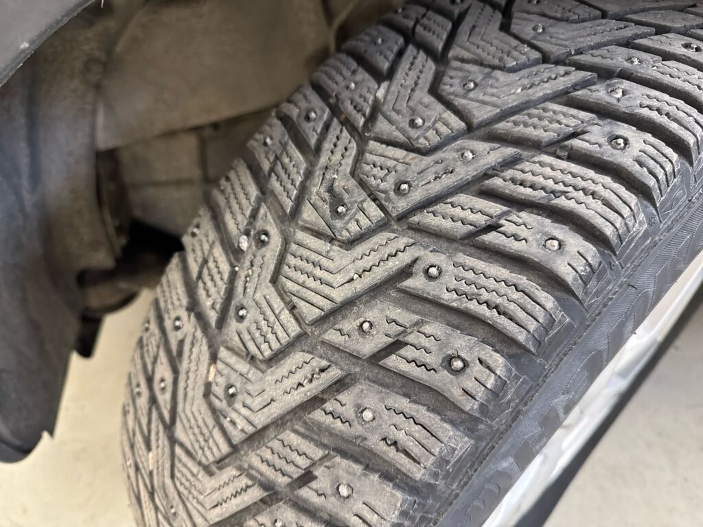 Ssangyong Korando 2015 Harmaa