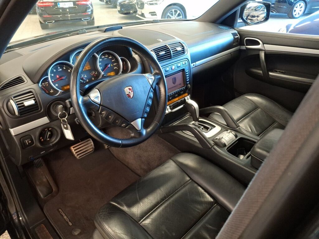 Porsche Cayenne 2007 Musta