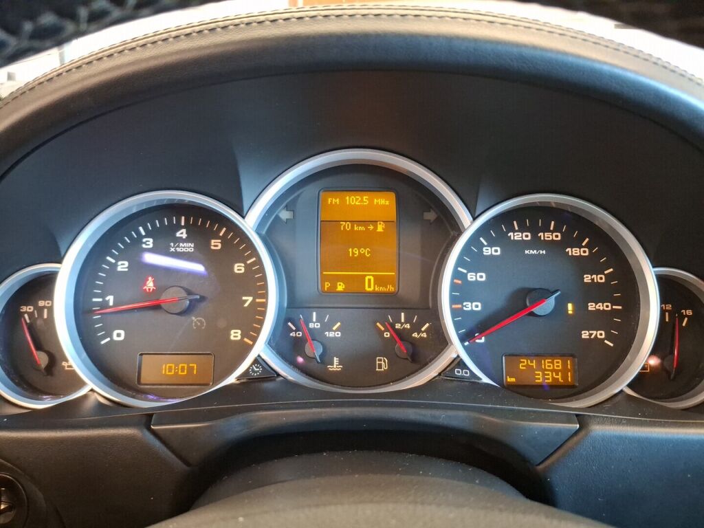 Porsche Cayenne 2007 Musta