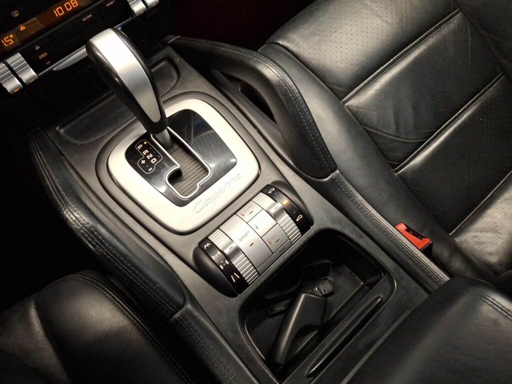 Porsche Cayenne 2007 Musta