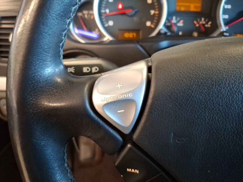 Porsche Cayenne 2007 Musta