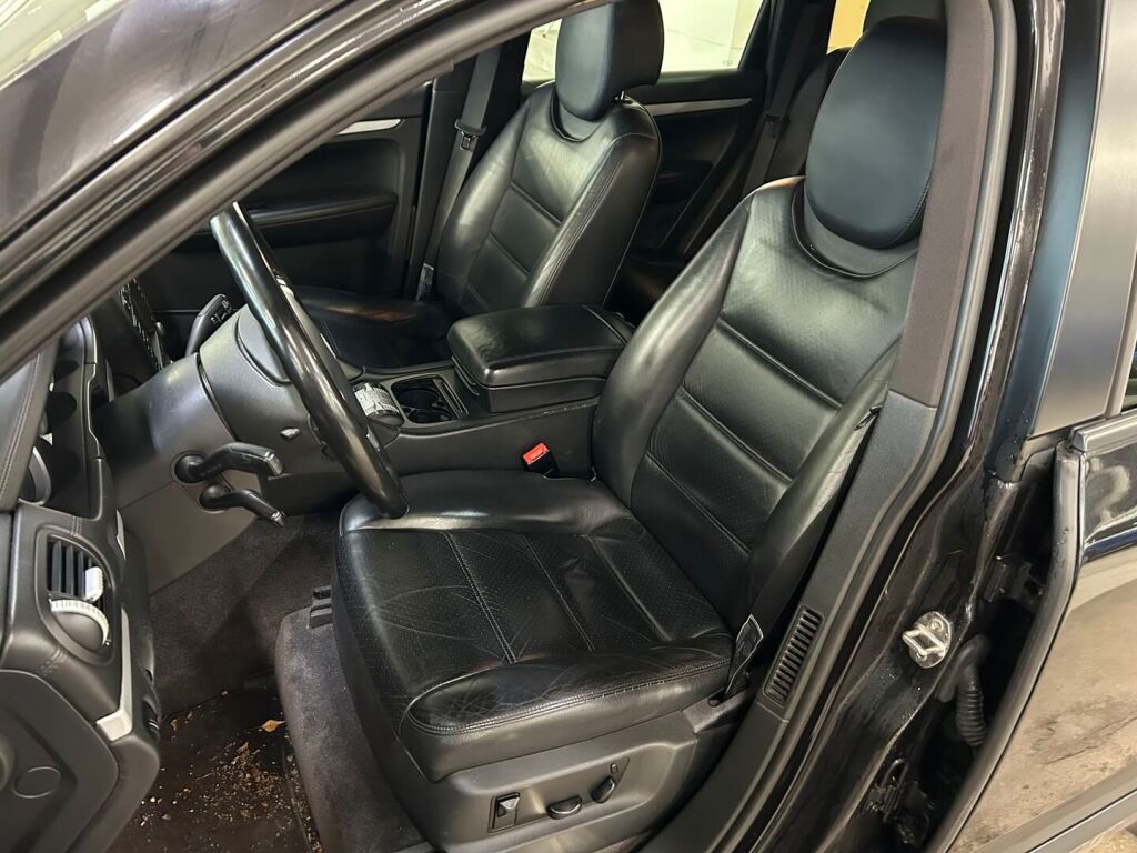 Porsche Cayenne 2007 Musta