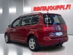 Volkswagen Touran 2015 Punainen