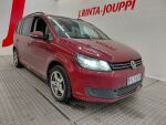 Volkswagen Touran 2015 Punainen