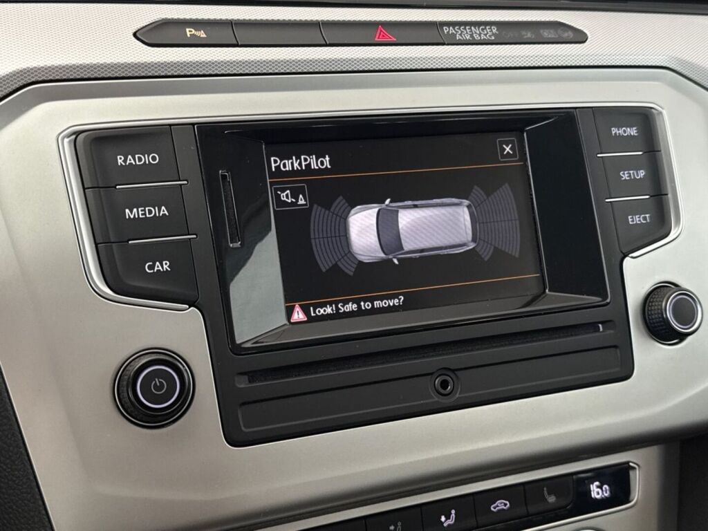 Volkswagen Passat 2015 Harmaa