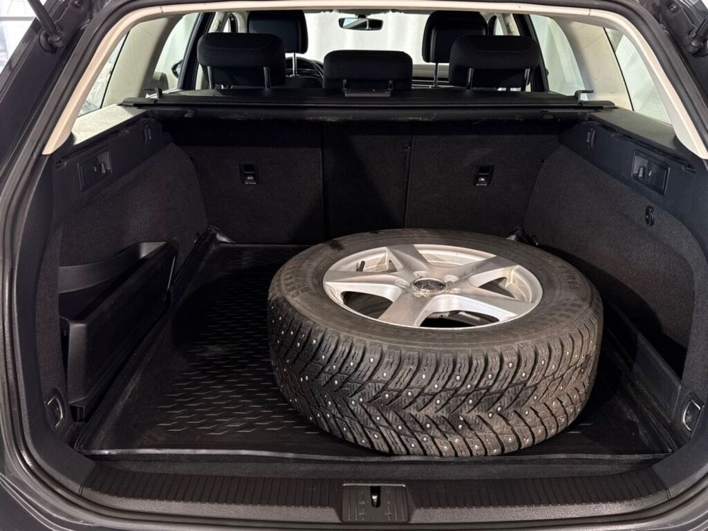 Volkswagen Passat 2015 Harmaa