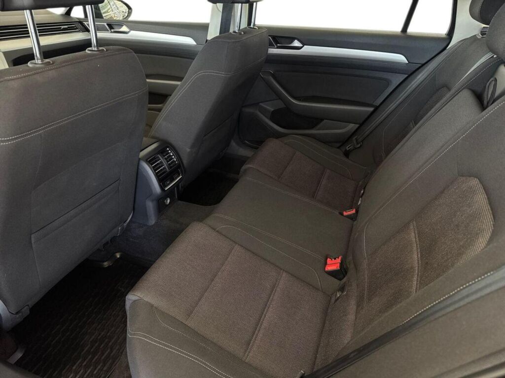 Volkswagen Passat 2015 Harmaa
