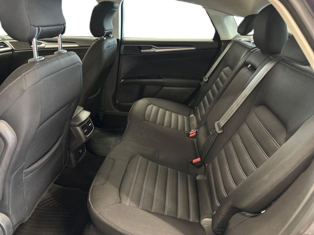 Ford Mondeo 2015 Ruskea (beige)
