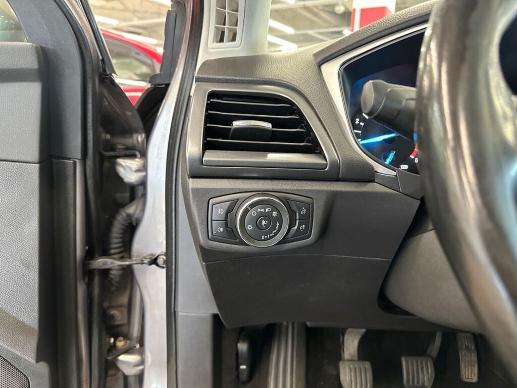 Ford Mondeo 2015 Ruskea (beige)
