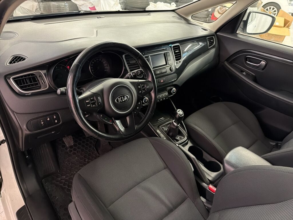 Kia Carens 2016 Valkoinen