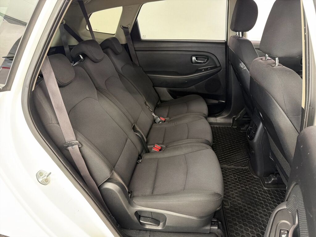 Kia Carens 2016 Valkoinen