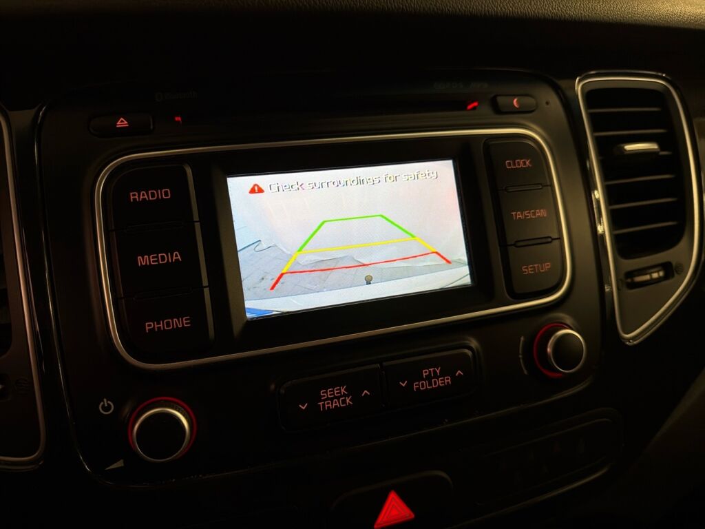 Kia Carens 2016 Valkoinen