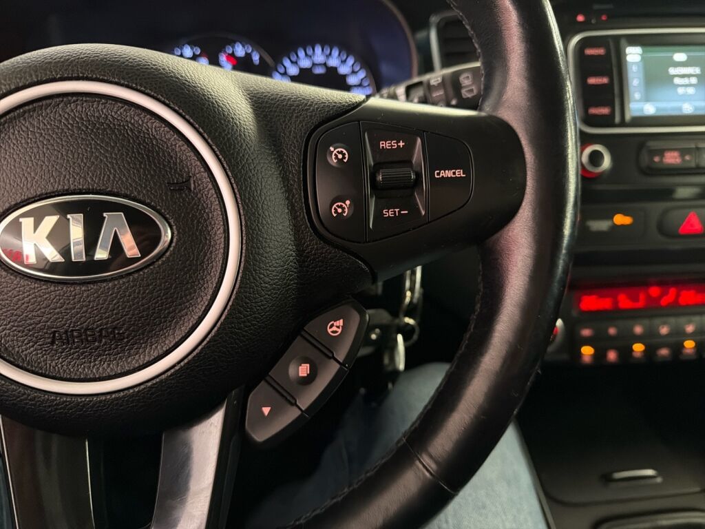 Kia Carens 2016 Valkoinen