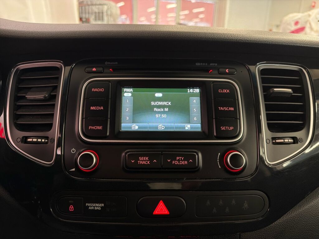 Kia Carens 2016 Valkoinen