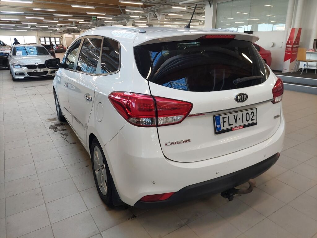 Kia Carens 2016 Valkoinen