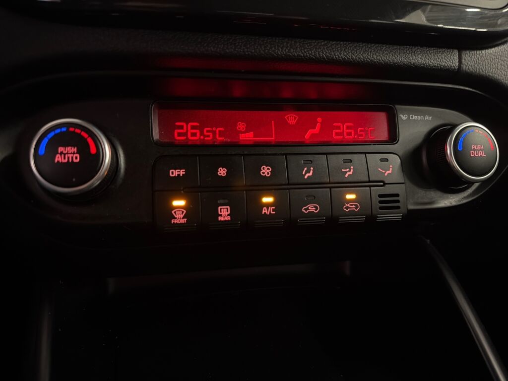 Kia Carens 2016 Valkoinen