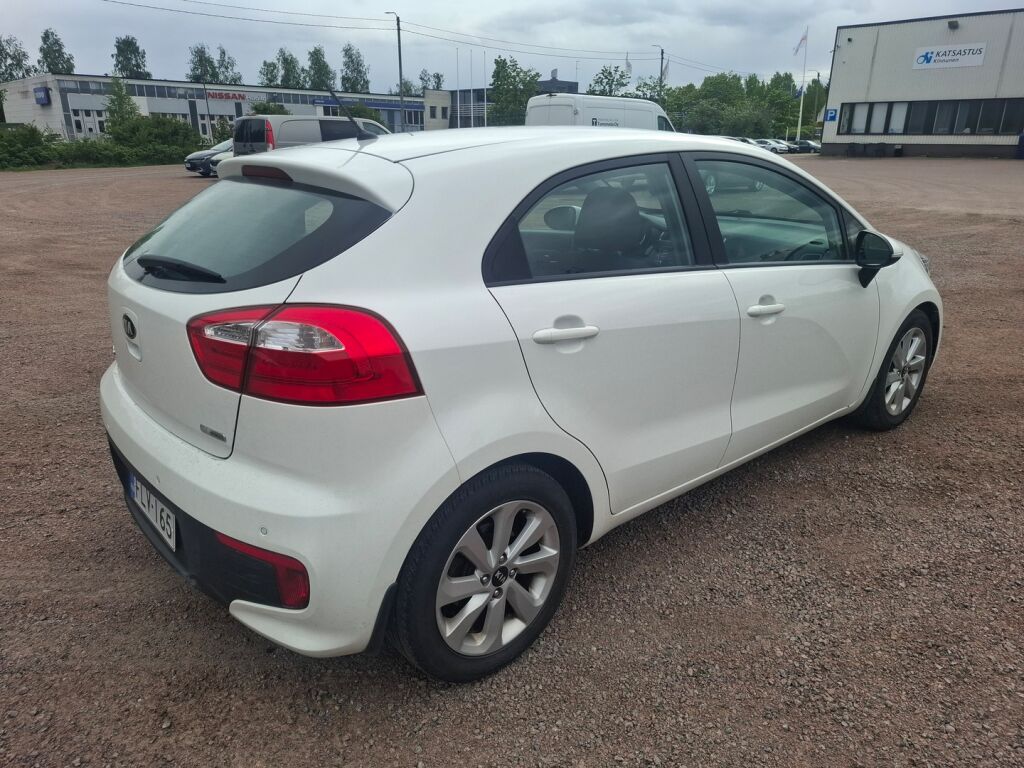Kia Rio 2016 Valkoinen