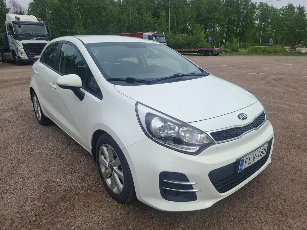 Kia Rio 2016 Valkoinen