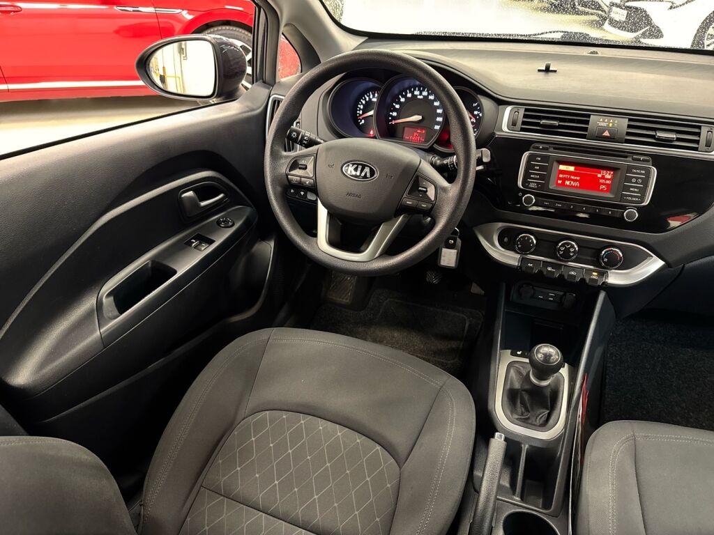 Kia Rio 2016 Sininen